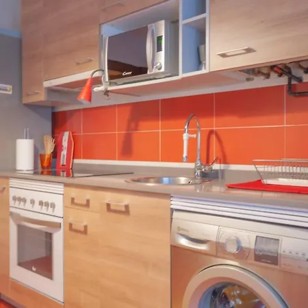 Avg San Antonio Centro * Gijon