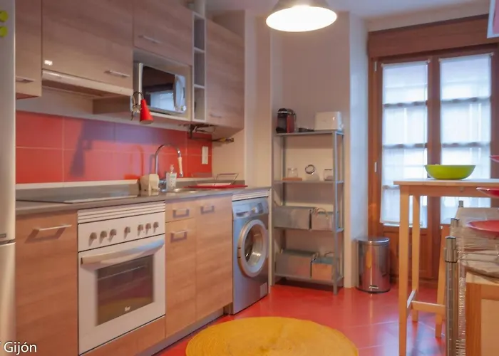 Avg San Antonio Centro Apartament